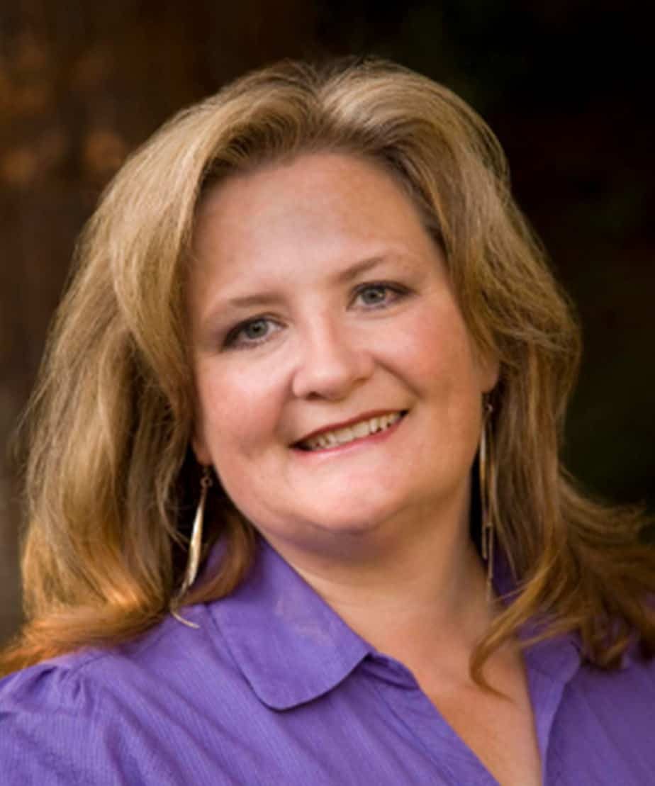 Julie Anderson working as a customer experience expert with the Jill Raff Group